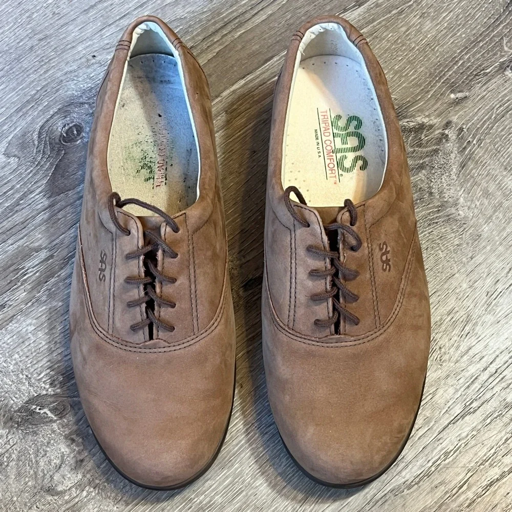 SAS Siesta Brown Nubuck Leather Walking Shoes Flats Womens 8.5 W Tripad Comfort